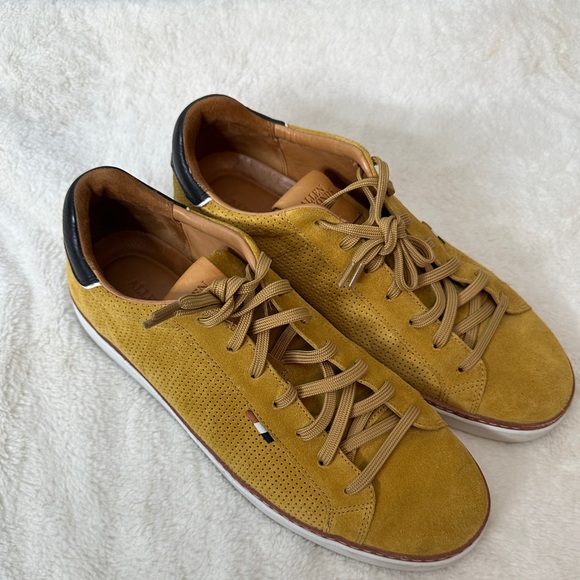 Allen Edmonds Alpha suede sneaker - Picture 1 of 7